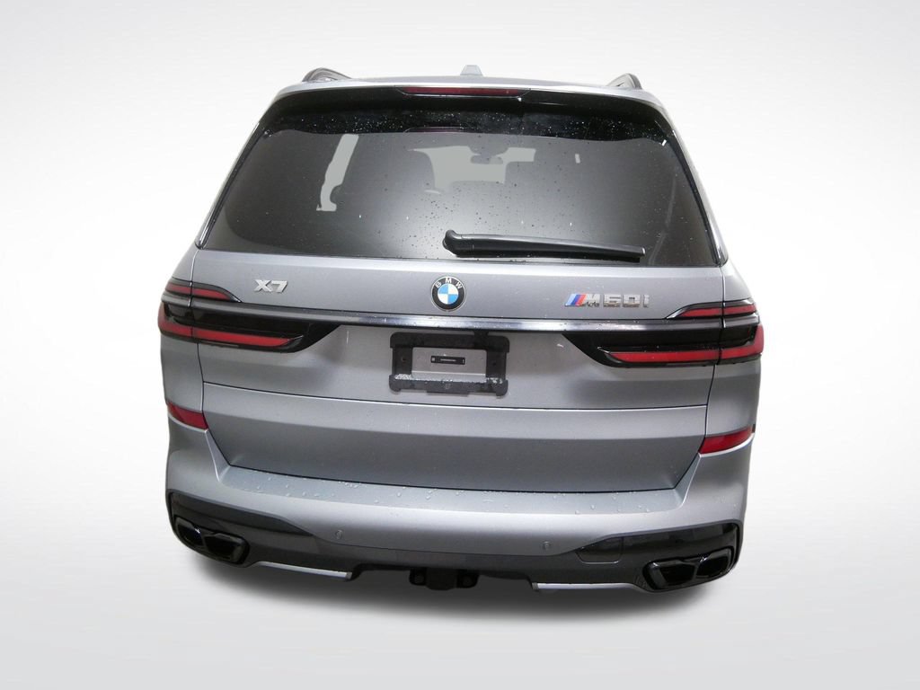 Used 2024 BMW X7 M60i AWD/4WD image 4