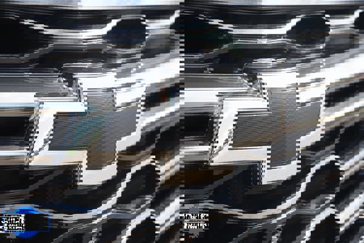 Used 2023 Chevrolet Traverse RS w/ LPO, Floor Liner Package image 20