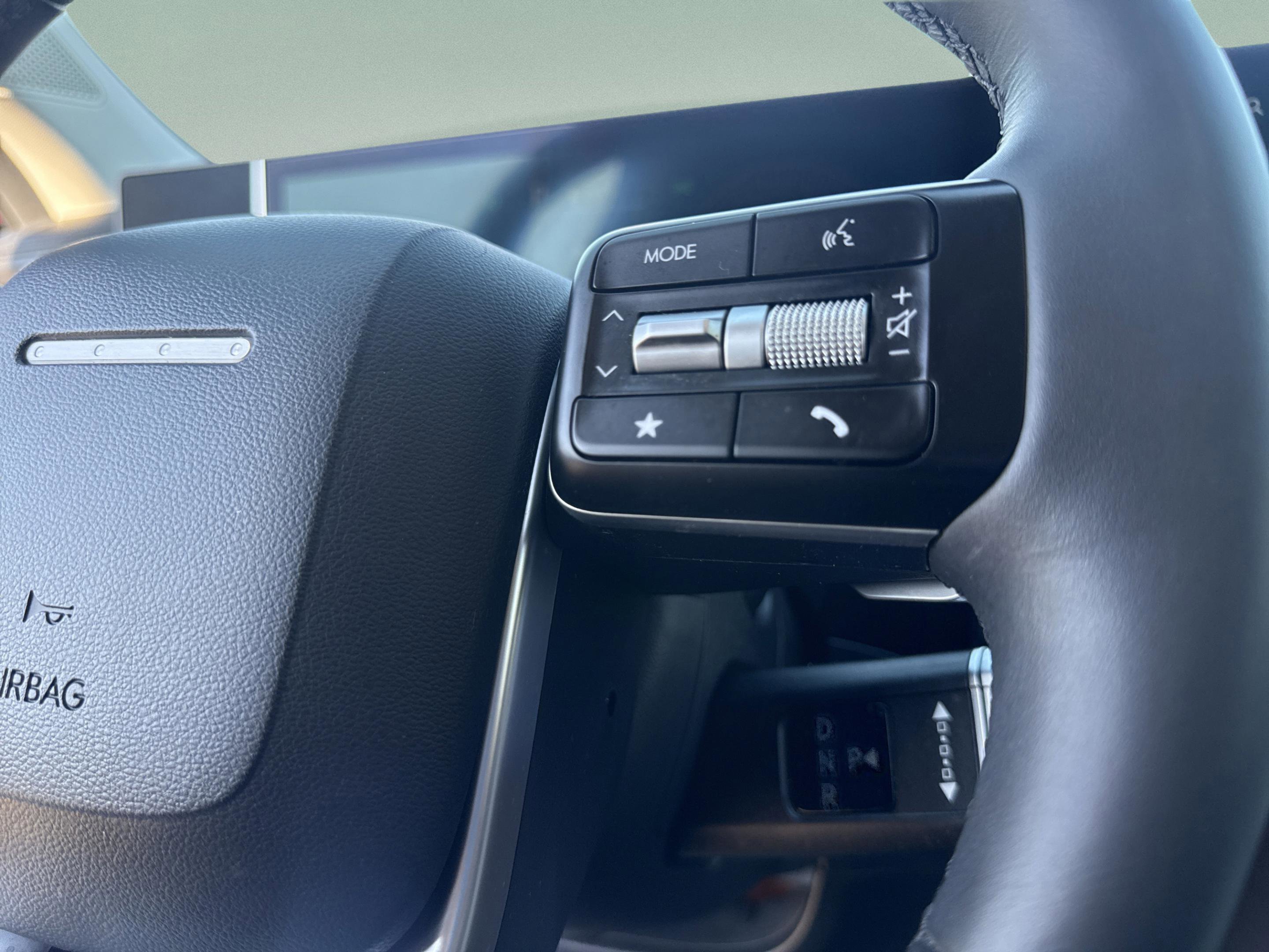 Used 2024 Hyundai Santa Fe SEL image 16