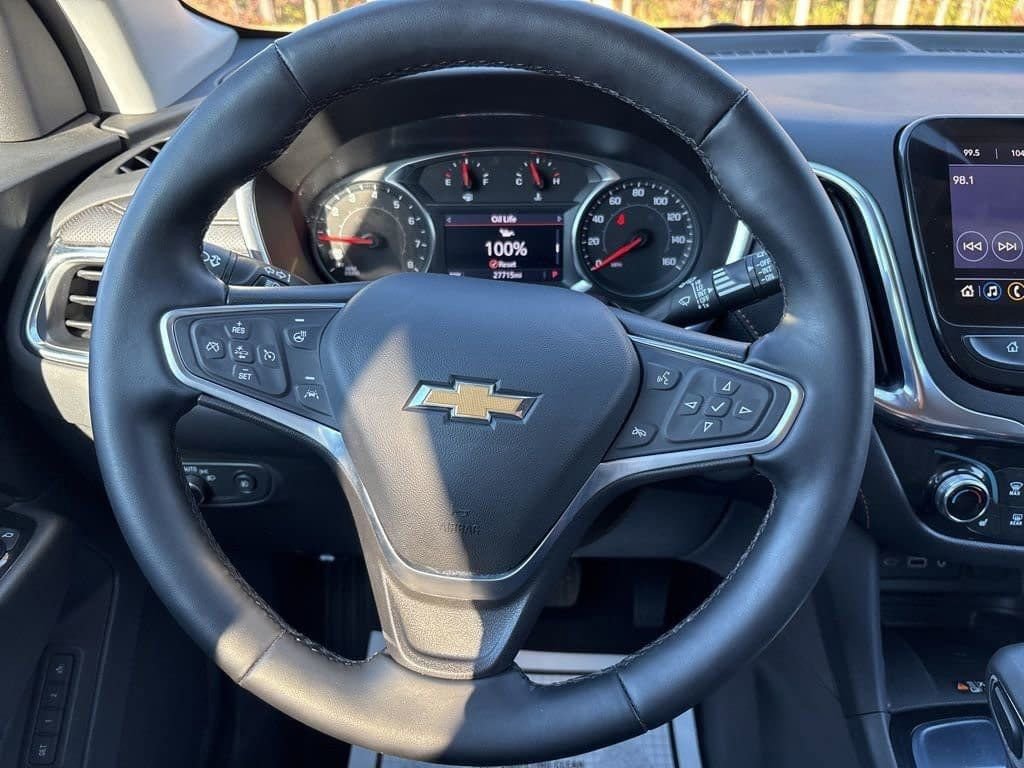 Used 2023 Chevrolet Equinox Premier image 20