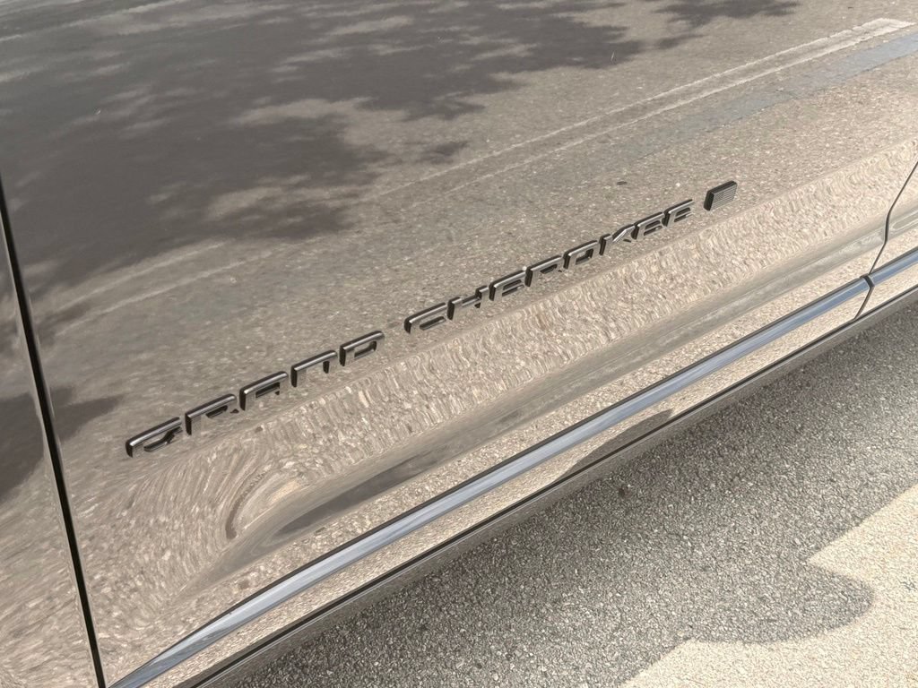 New 2026 Jeep Grand Cherokee Summit AWD/4WD image 29