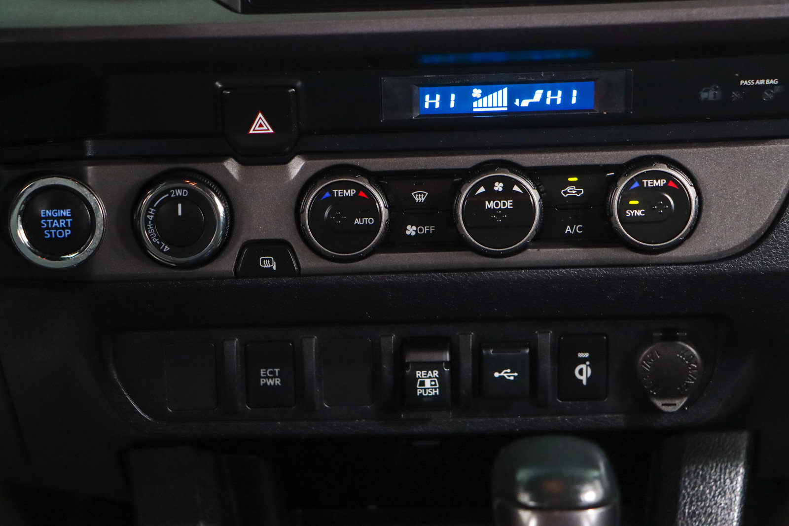 Used 2023 Toyota Tacoma TRD Sport image 21