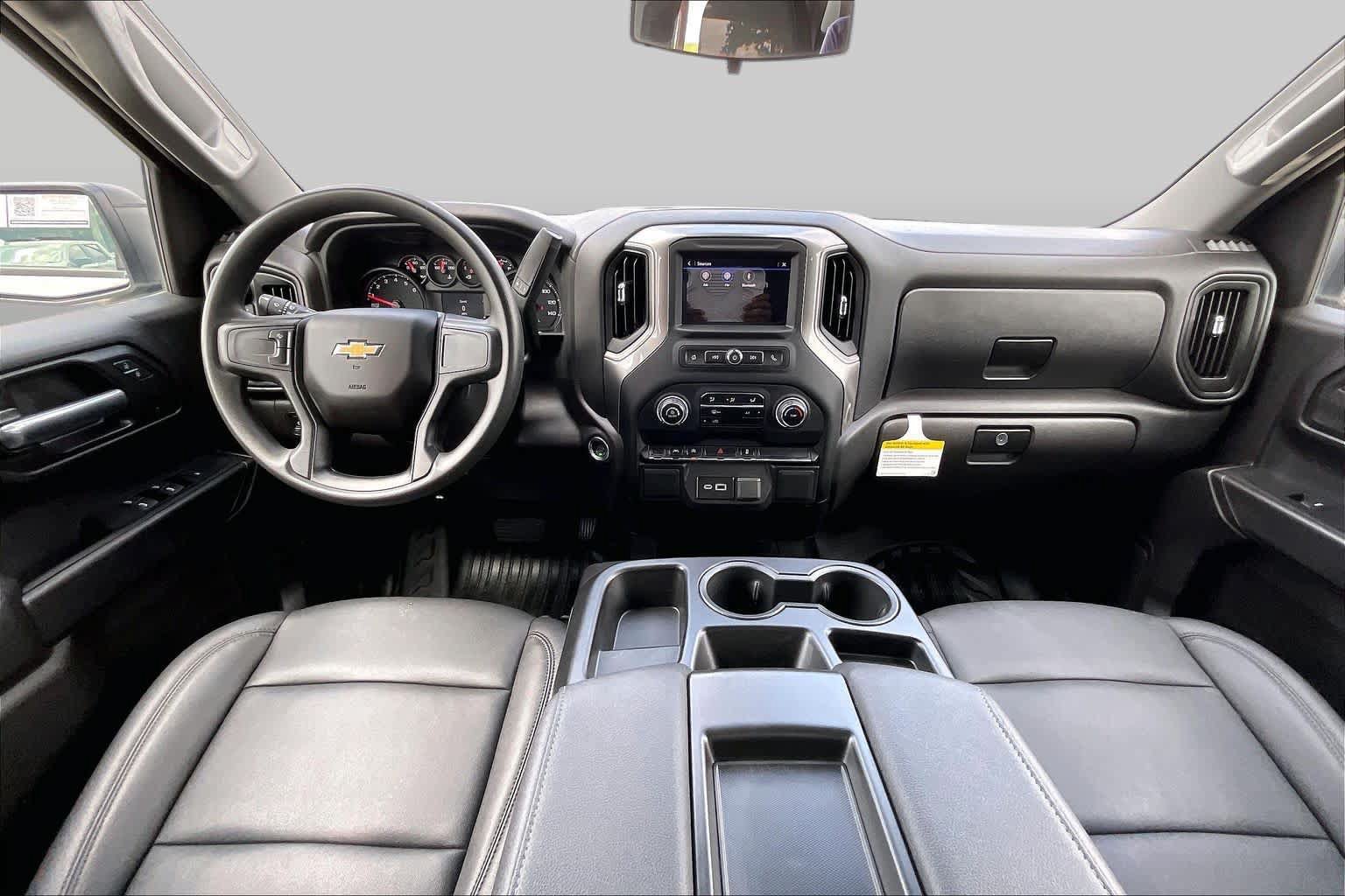 Used 2024 Chevrolet Silverado 1500 W/T w/ Trailering Package AWD/4WD image 15