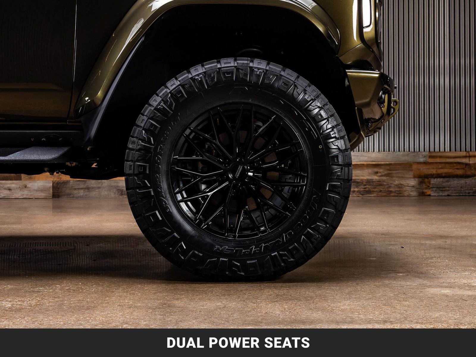 Used 2026 Ford Bronco Raptor AWD/4WD image 12