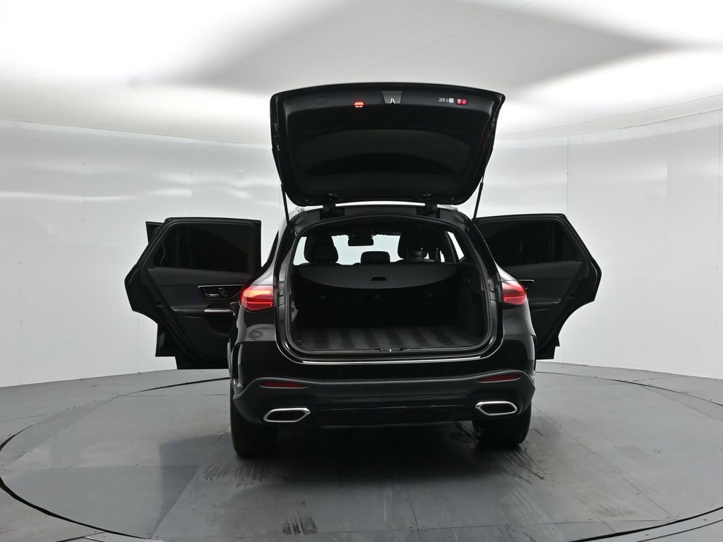 Used 2025 Mercedes-Benz GLC 300 image 36