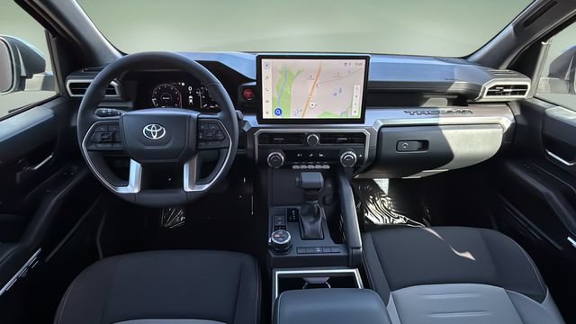 Used 2025 Toyota Tacoma TRD Off-Road AWD/4WD image 16