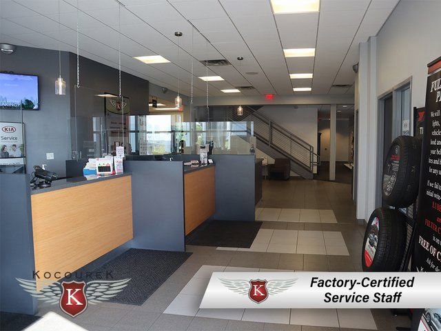 Used 2017 Nissan Maxima SR image 35