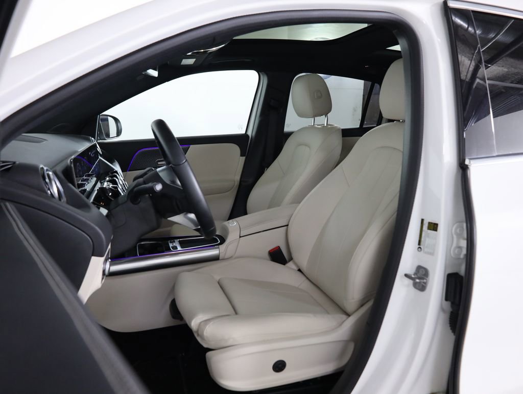 Used 2025 Mercedes-Benz GLA 250 4MATIC image 22