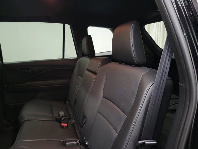 Certified 2025 Honda Passport EX-L image 11