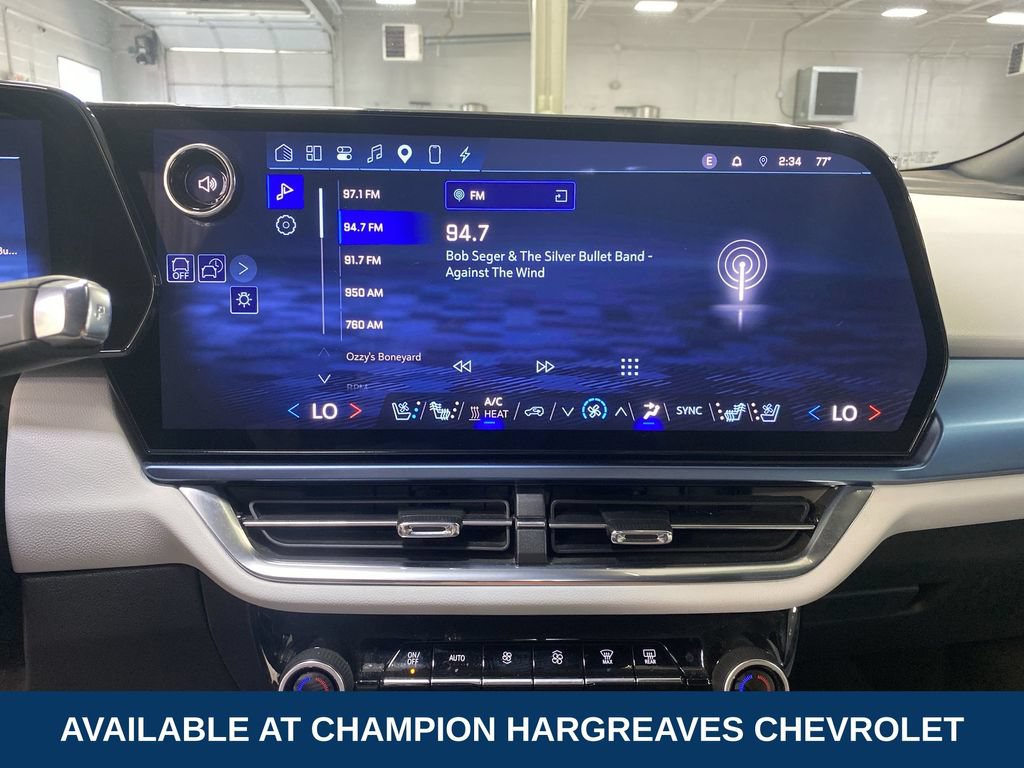 Used 2025 Chevrolet Equinox EV LT w/ Convenience Package II FWD image 17