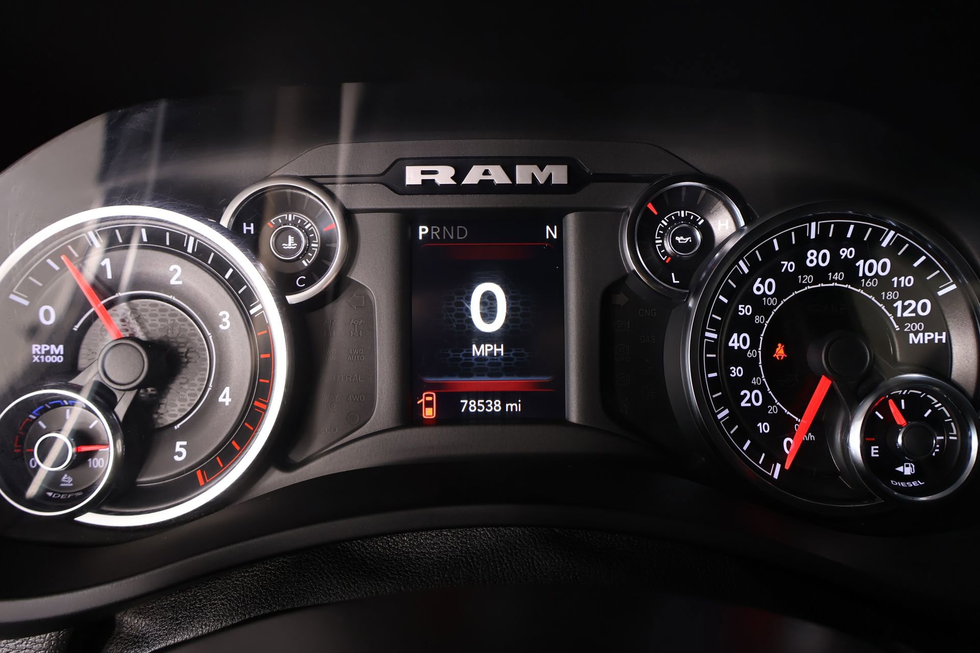 Used 2019 RAM 2500 Big Horn w/ Black Appearance Package image 4