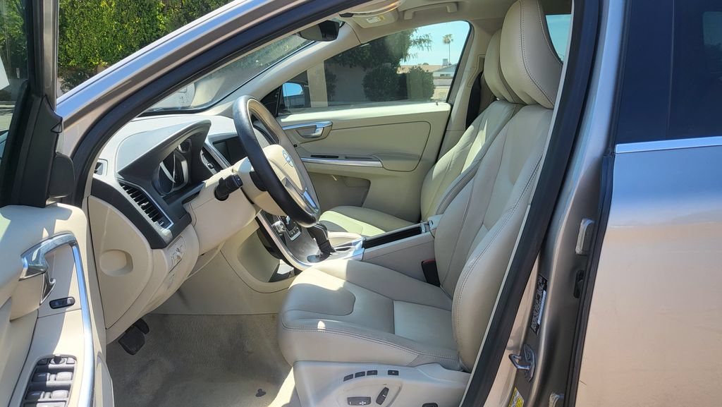 Used 2015 Volvo XC60 T5 Premier w/ Protection Package FWD image 27