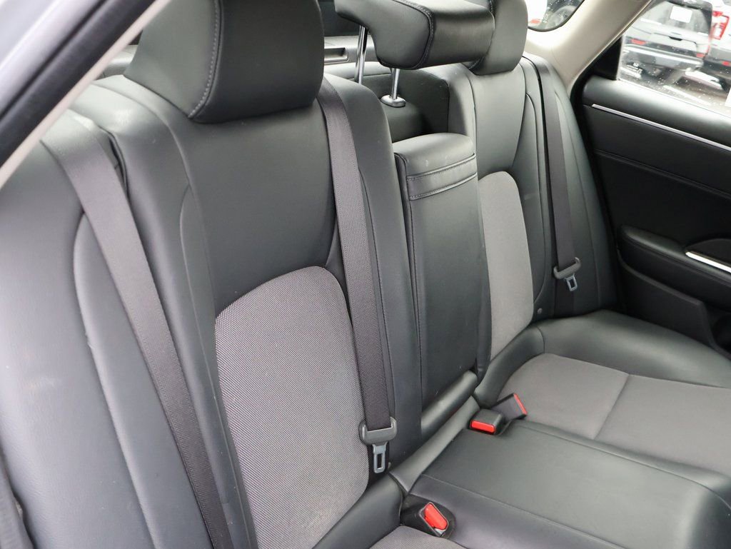 Certified 2018 Honda Clarity Plug-In Hybrid image 12