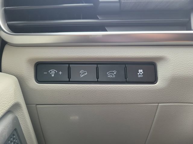 Used 2025 Kia Telluride EX w/ EX Captain's Chair Package FWD image 31