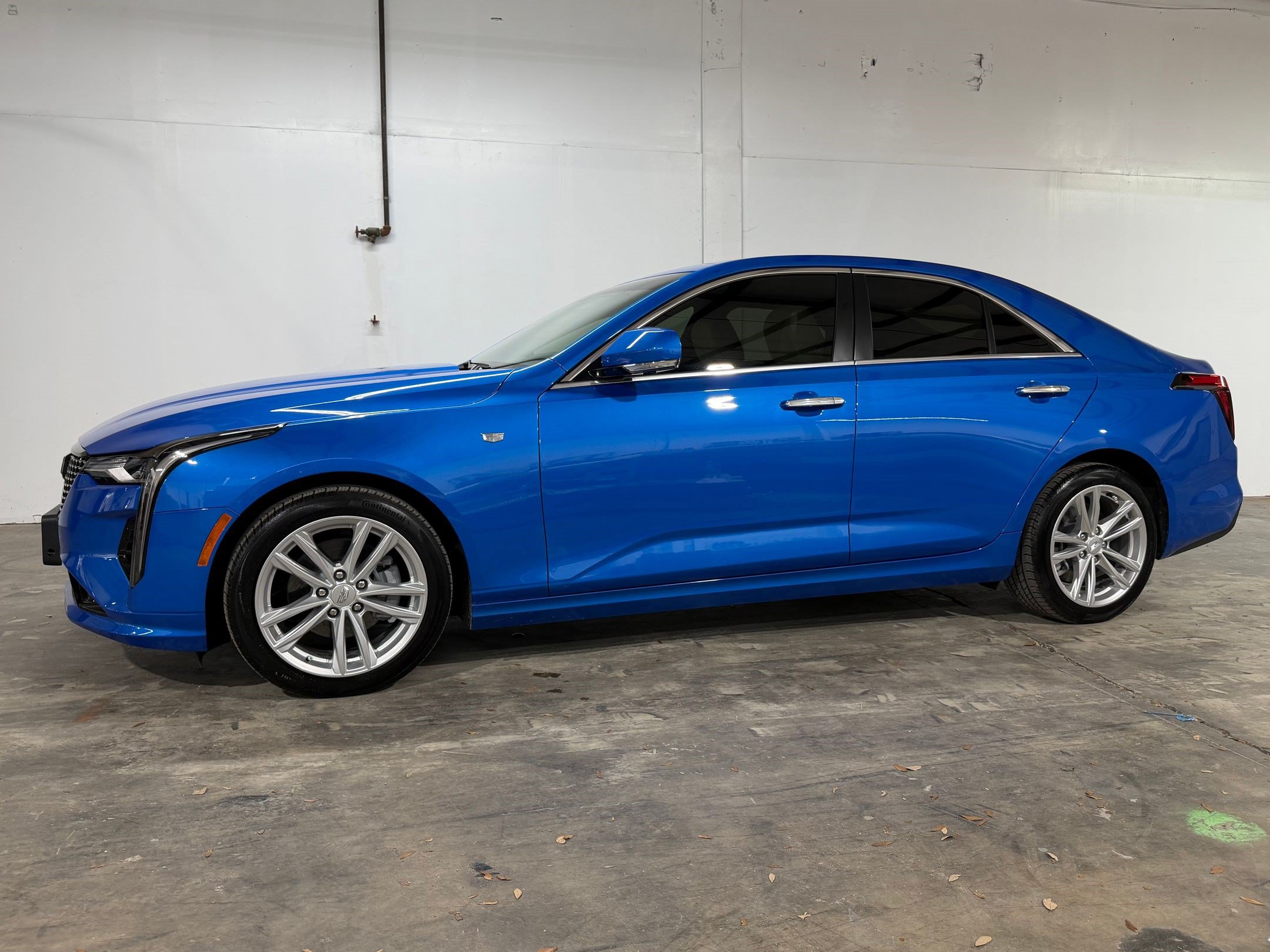 Used 2026 Cadillac CT4 Luxury RWD image 2