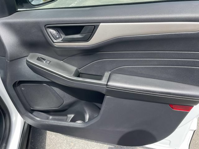 Used 2022 Ford Escape SE FWD image 35