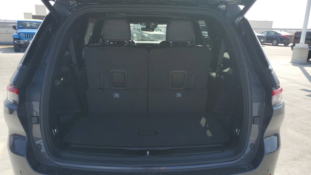 New 2025 Jeep Grand Cherokee L Altitude image 10