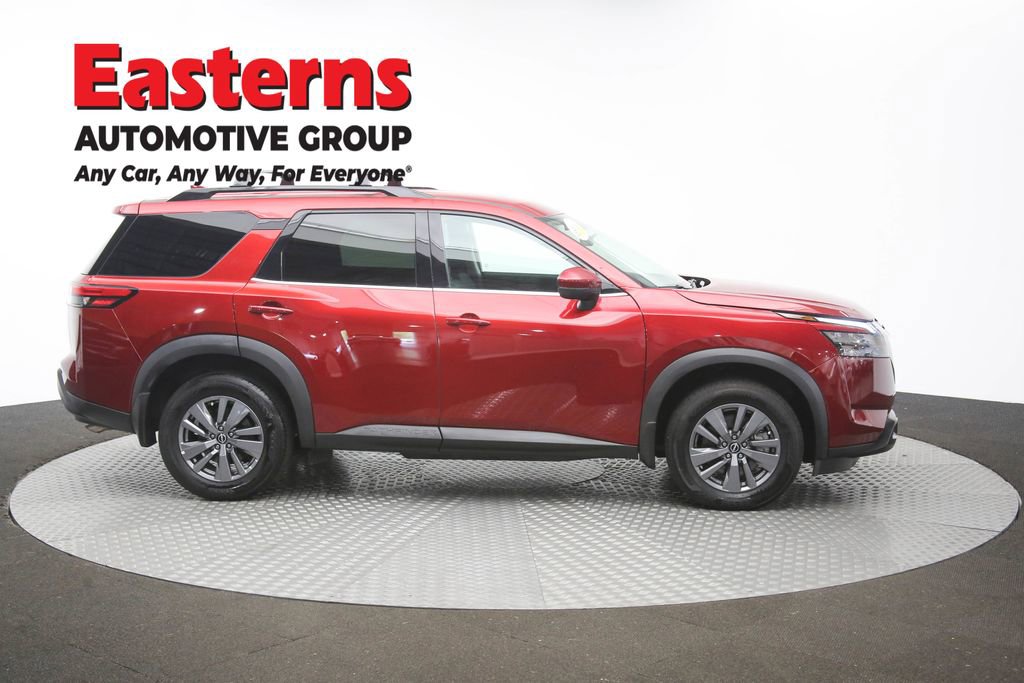 Used 2024 Nissan Pathfinder SV AWD/4WD image 47
