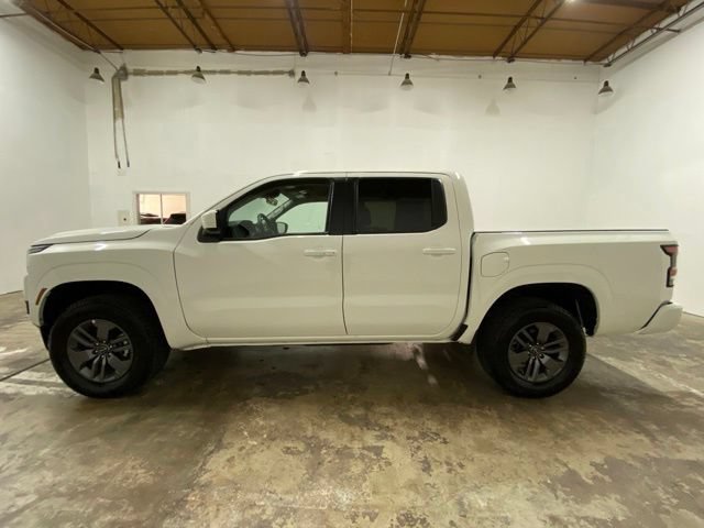 Used 2026 Nissan Frontier SV AWD/4WD image 2