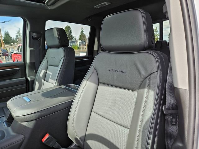 New 2026 GMC Sierra 3500 Denali w/ Denali Reserve Package AWD/4WD image 12