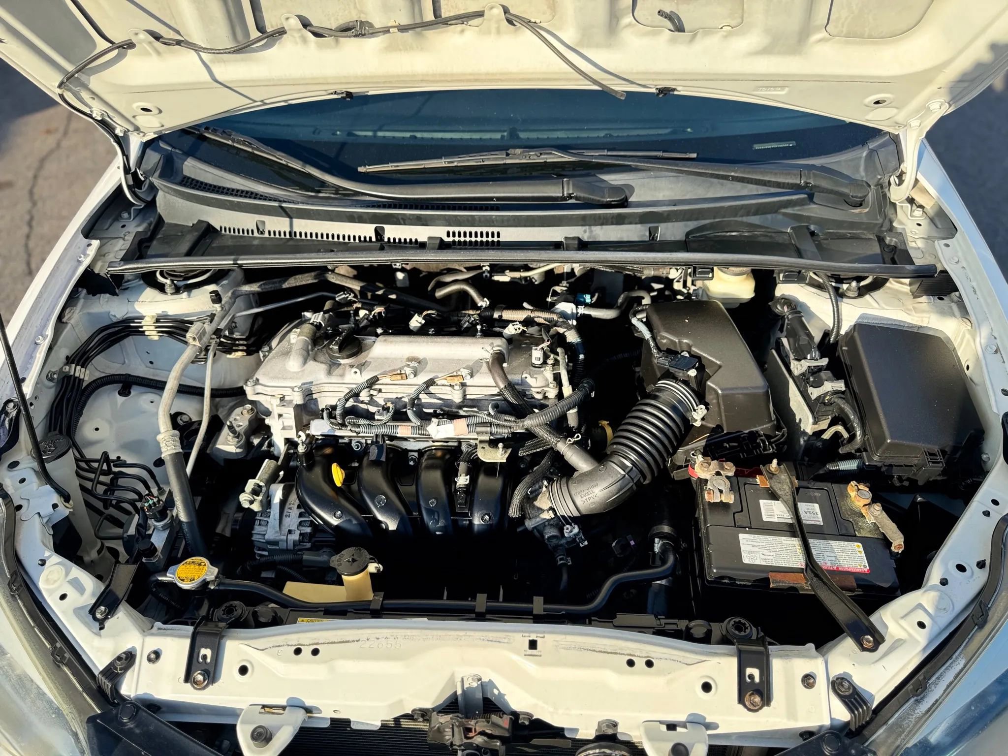 Used 2015 Toyota Corolla LE Premium image 30