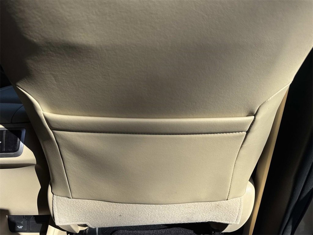 Used 2016 Toyota Highlander XLE image 21