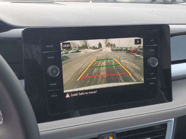 New 2026 Volkswagen Taos SE image 22