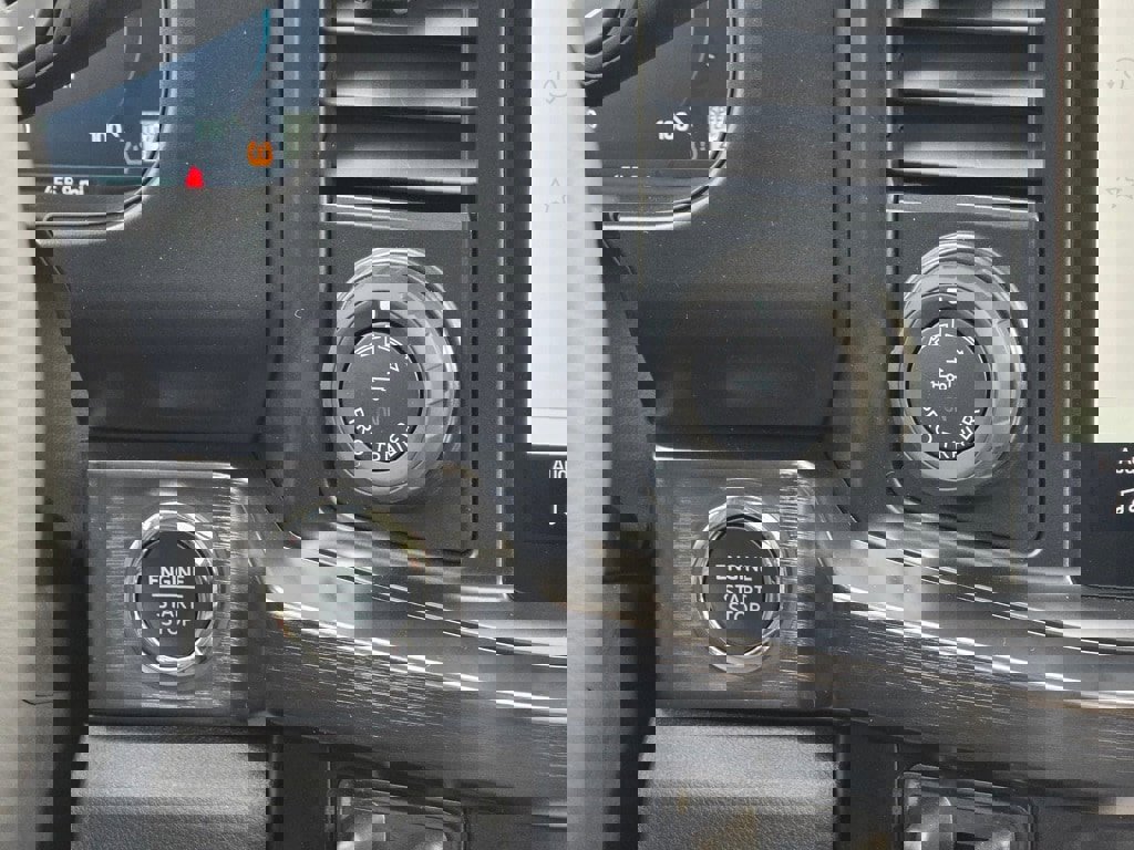 New 2025 Ford F350 Lariat w/ Lariat Ultimate Package image 14