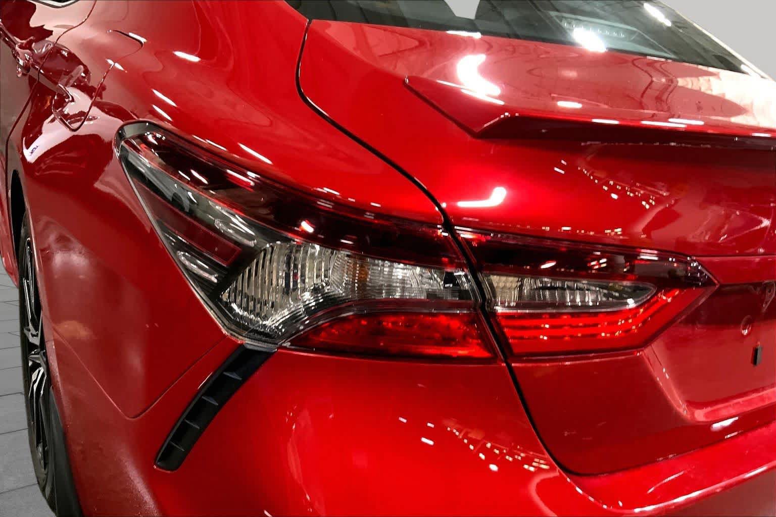 Used 2023 Toyota Camry SE w/ Cold Weather Package AWD/4WD image 29