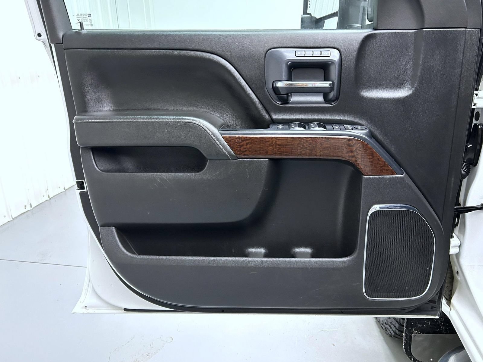 Used 2016 GMC Sierra 2500 SLT AWD/4WD image 9