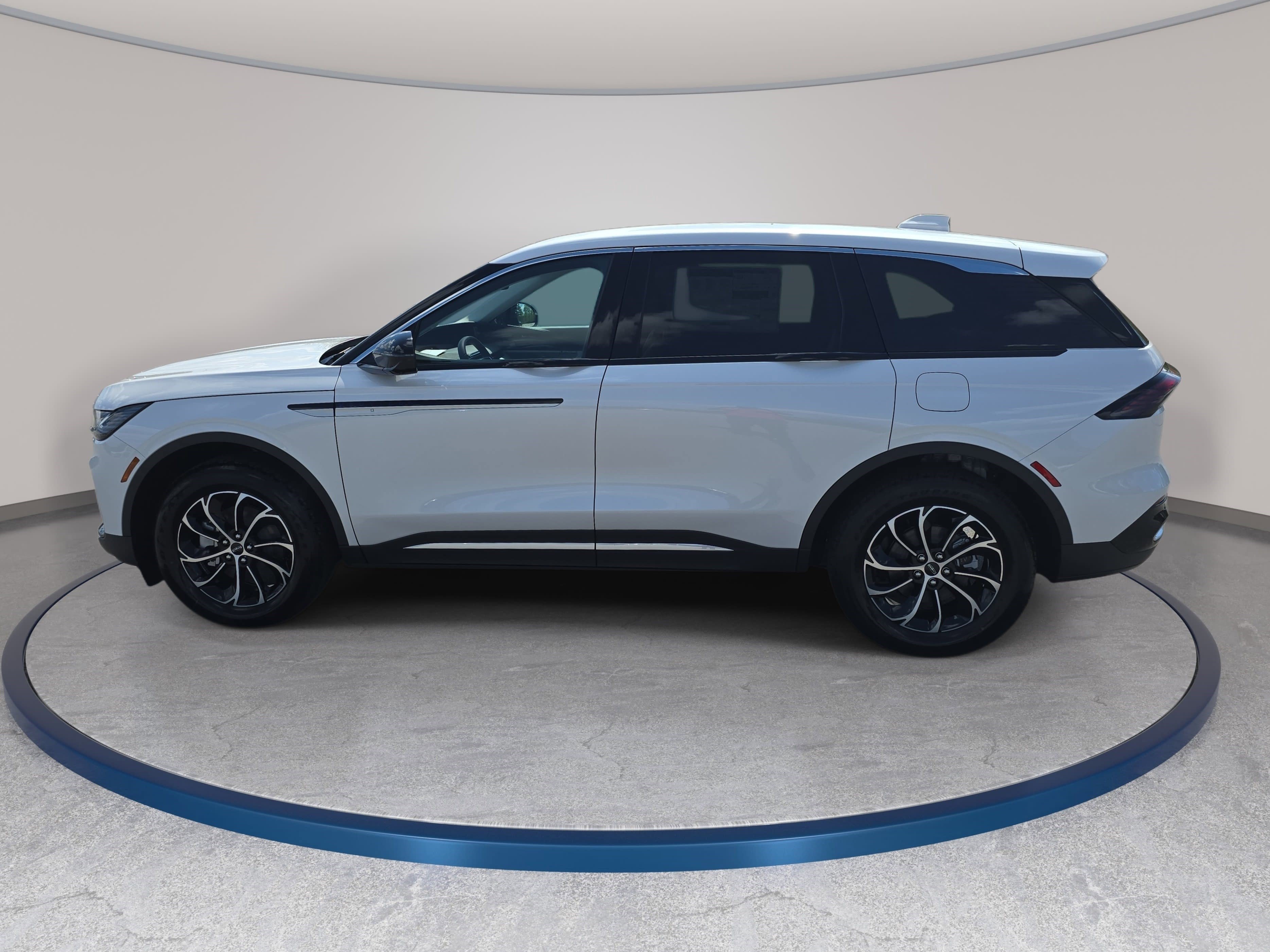 New 2026 Lincoln Nautilus Premier AWD/4WD image 8