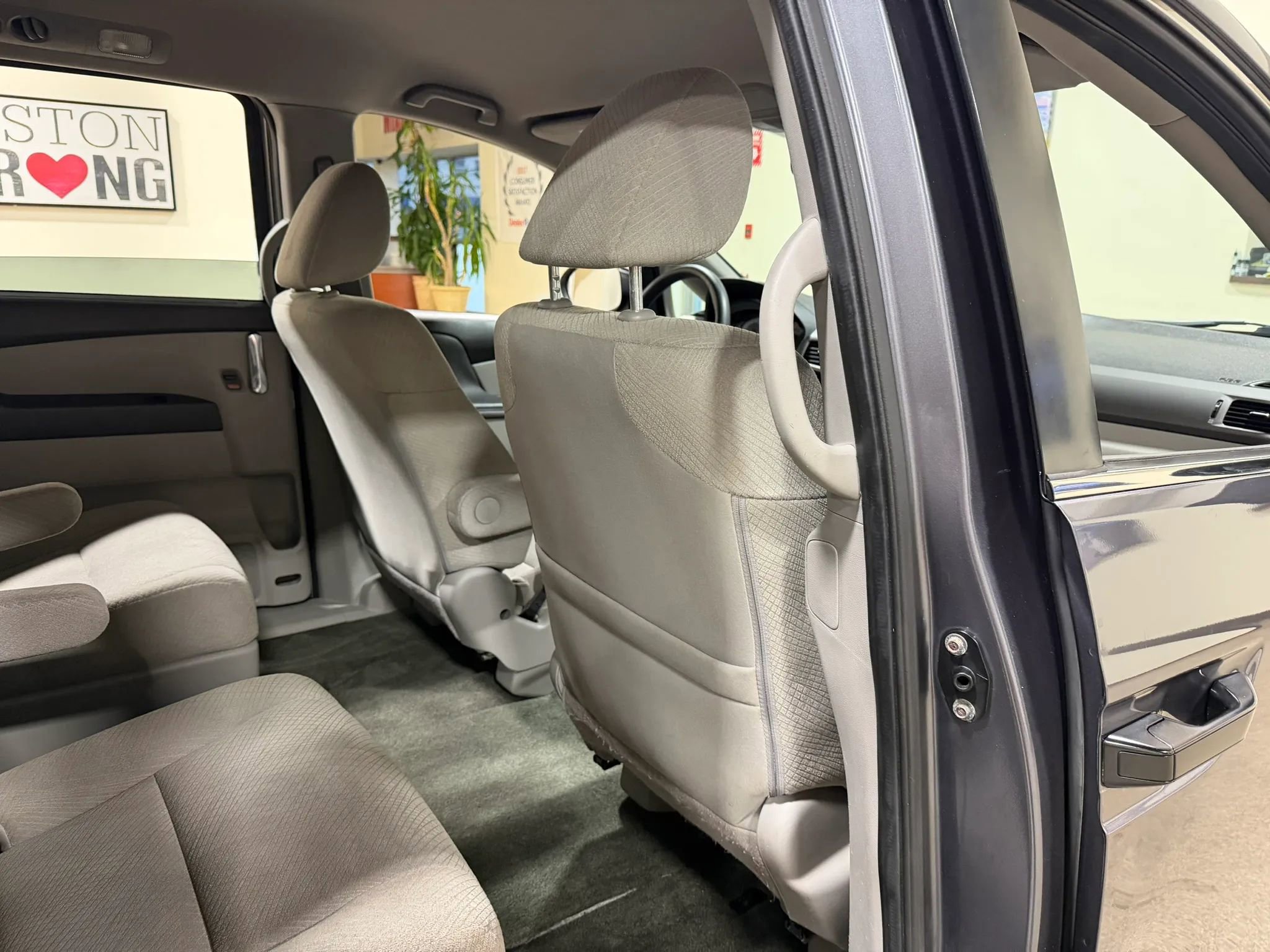 Used 2016 Honda Odyssey LX image 25