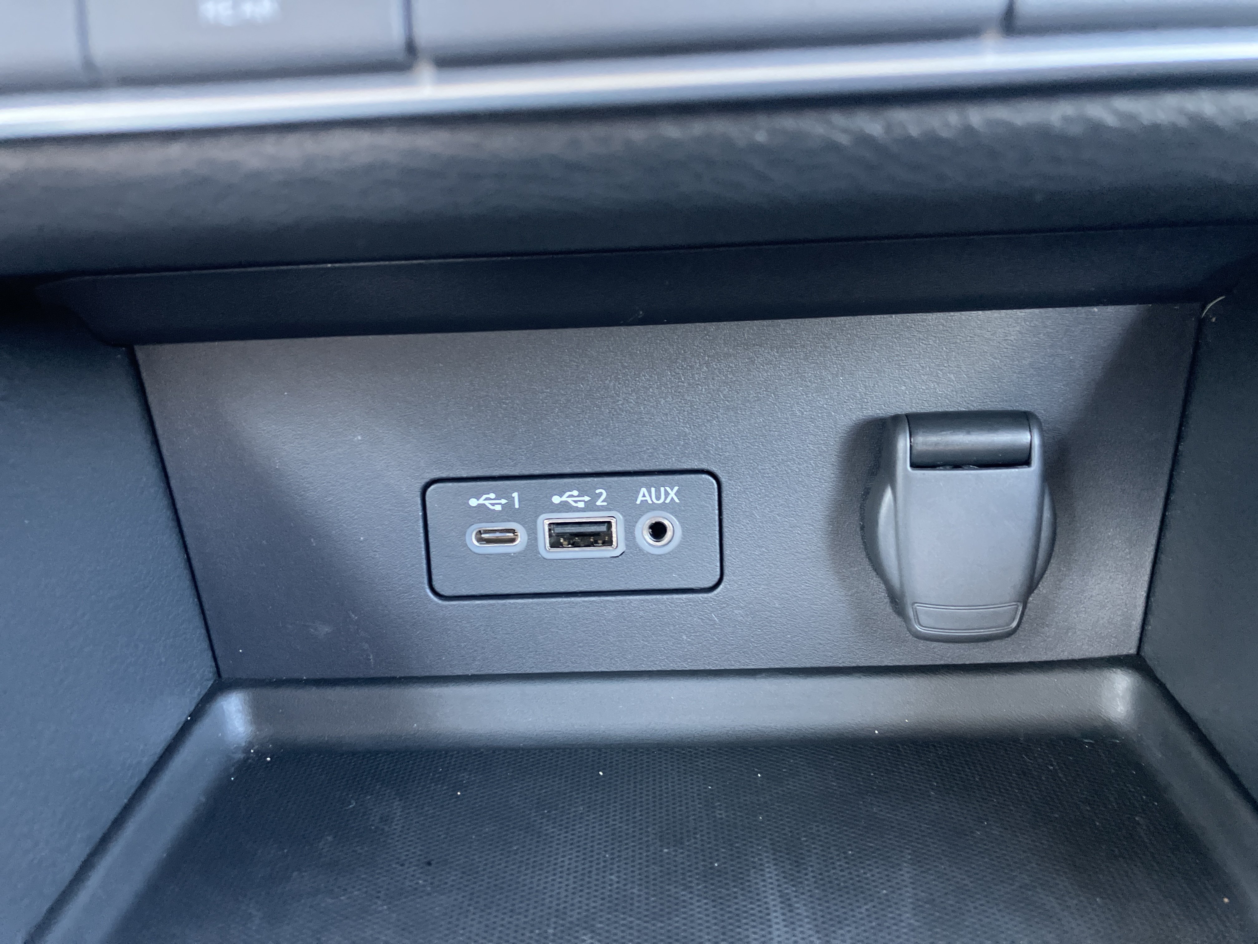 Used 2022 Nissan Sentra SR w/ SR Premium Package FWD image 24