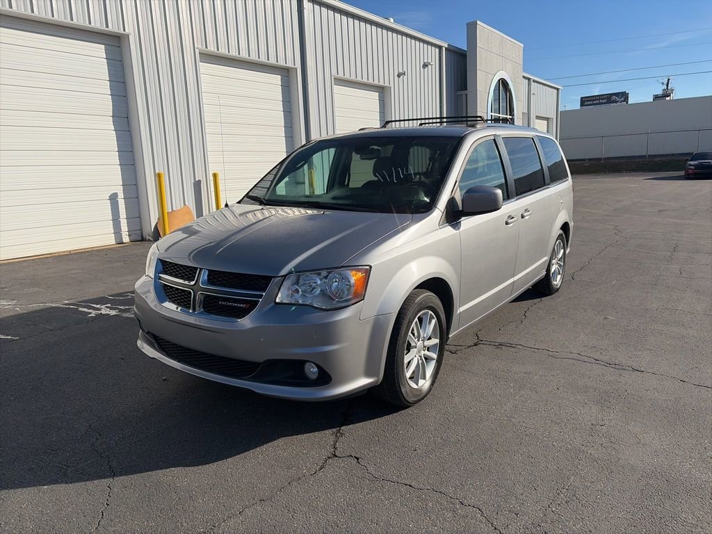 Used 2020 Dodge Grand Caravan SXT image 3