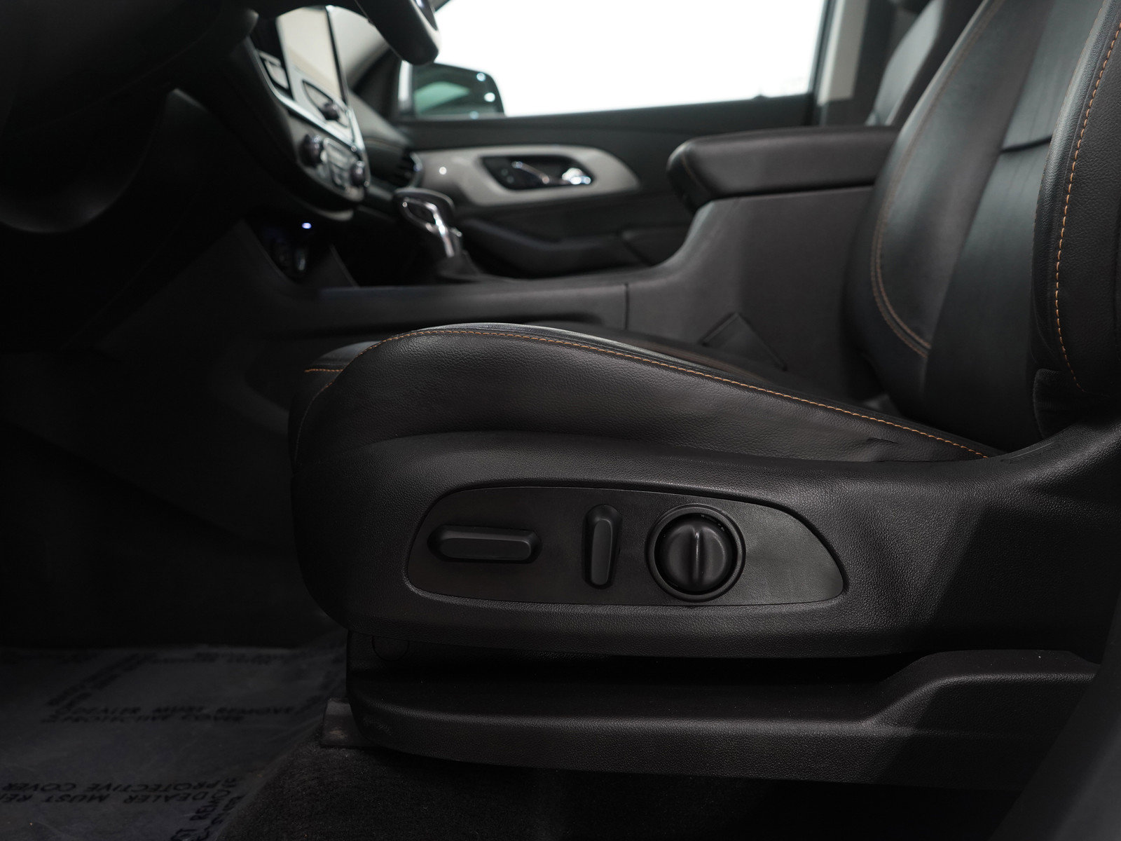 Used 2021 Chevrolet Traverse RS image 23