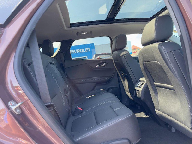 Used 2023 Chevrolet Blazer LT w/ Midnight/Sport Edition image 10