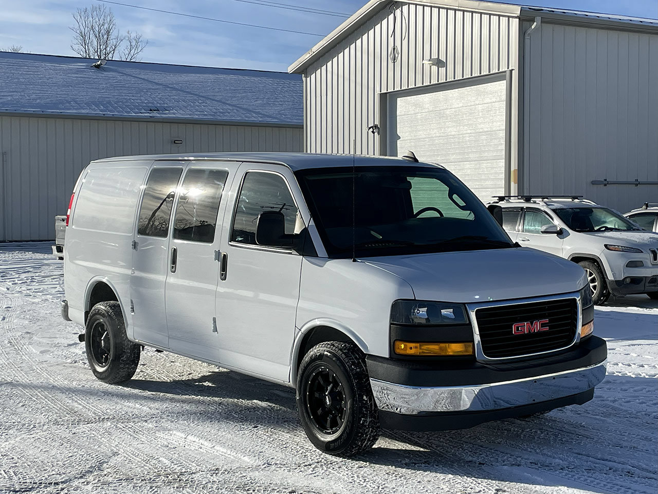 Used 2019 GMC Savana 2500 w/ Driver Convenience Package RWD image 37