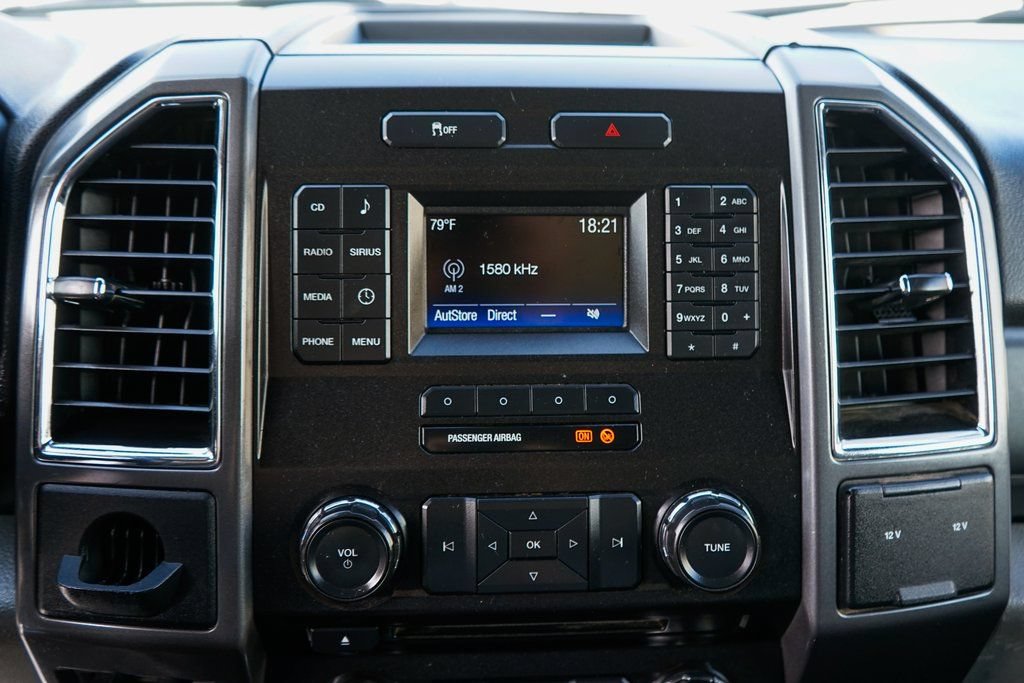 Used 2017 Ford F550 2WD Regular Cab Super Duty image 34