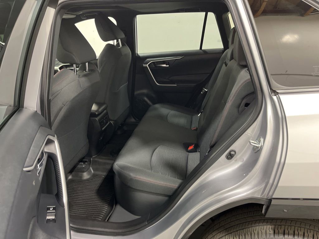 Used 2023 Toyota RAV4 SE w/ Weather & Moonroof Package image 27