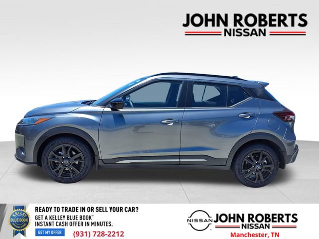 Used 2023 Nissan Kicks SR FWD image 2