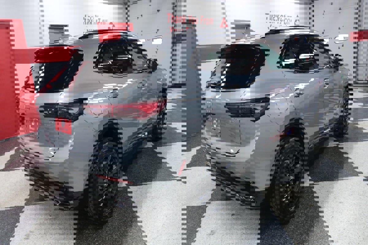 Used 2025 Buick Envision Sport Touring image 37