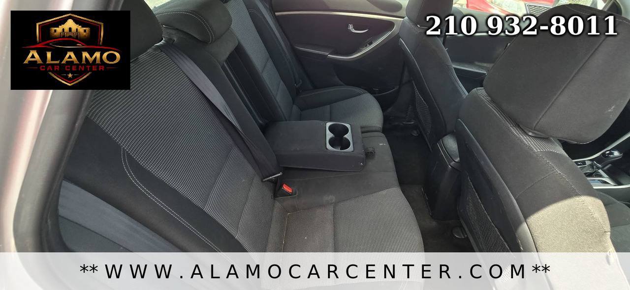 Used 2016 Hyundai Elantra GT FWD image 21