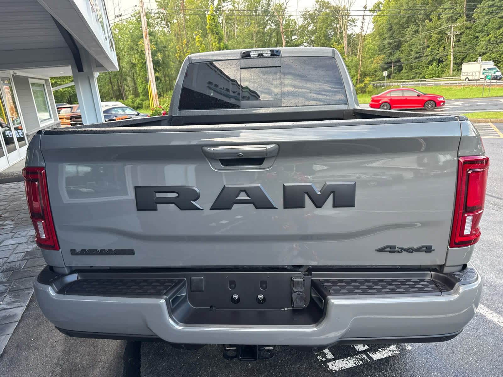 New 2026 RAM 2500 Laramie AWD/4WD image 4
