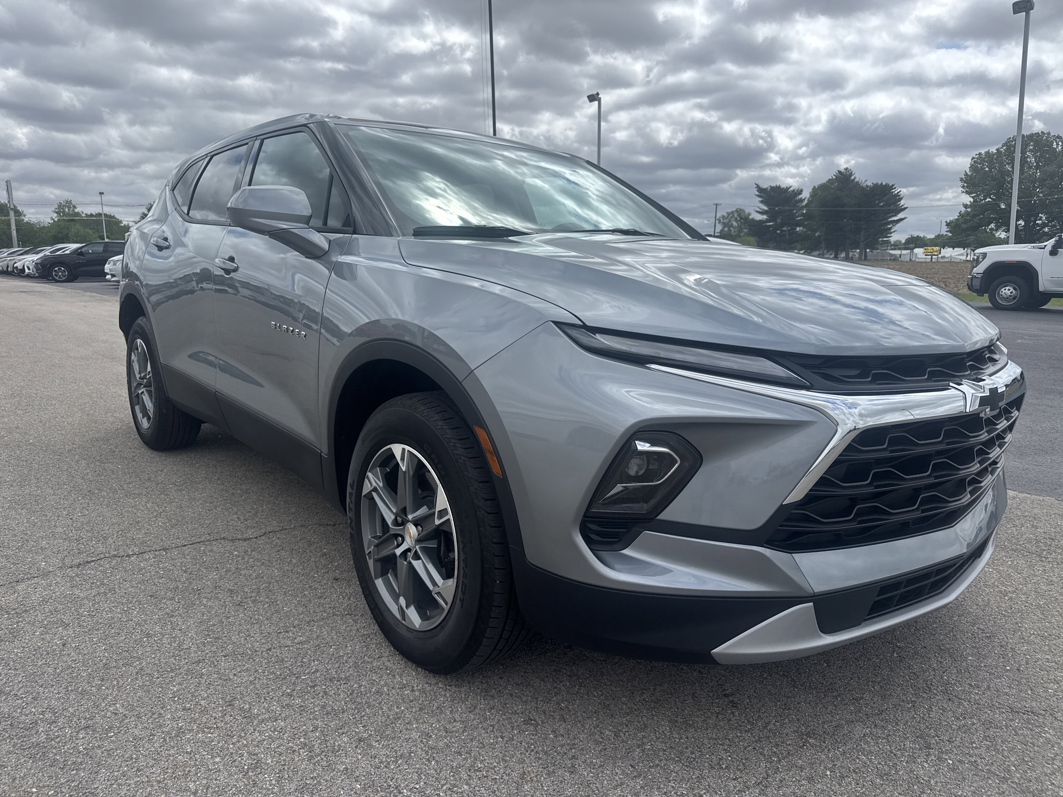 Used 2024 Chevrolet Blazer LT w/ Driver Confidence Package image 7