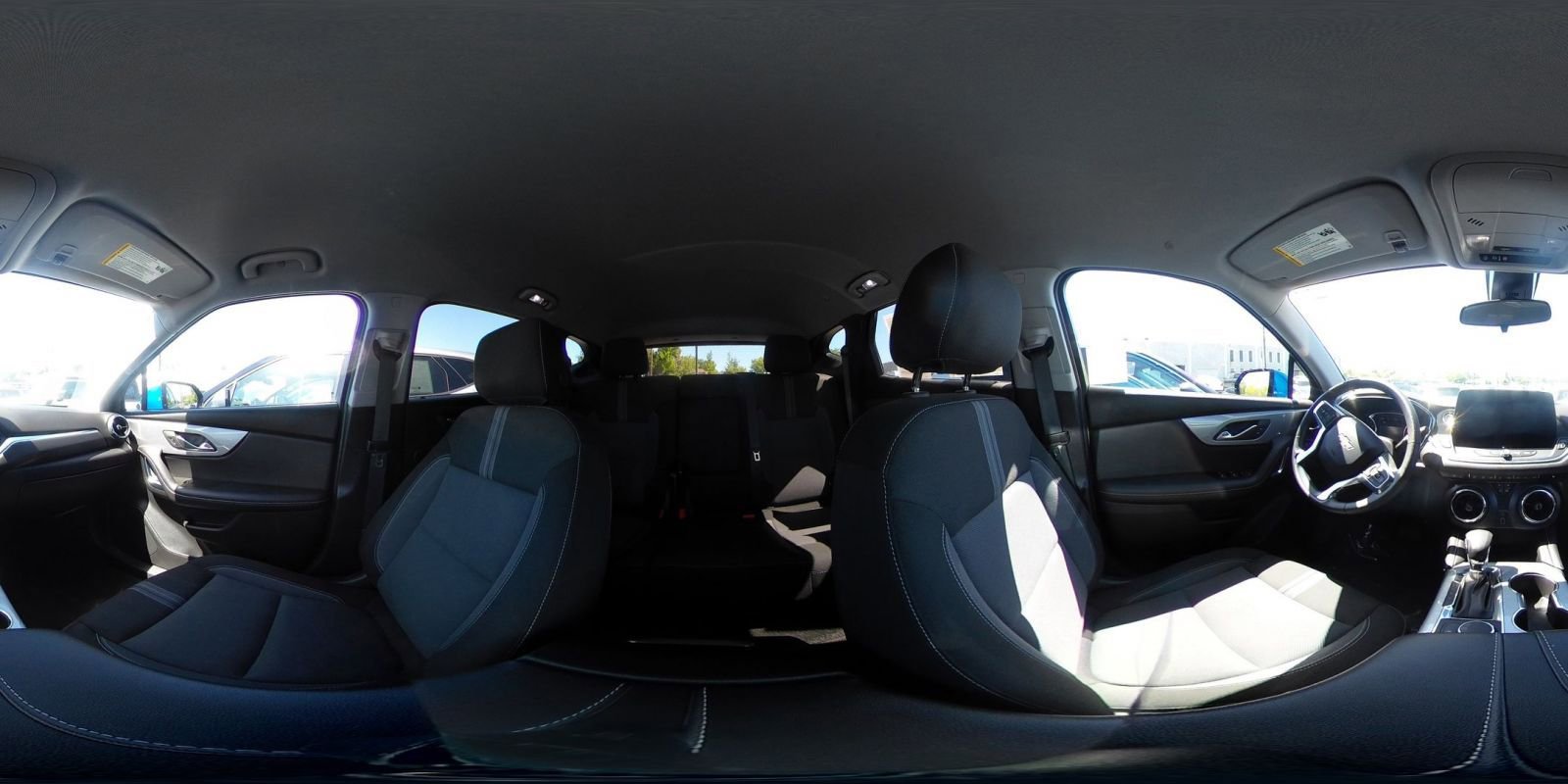 Used 2025 Chevrolet Blazer LT image 44