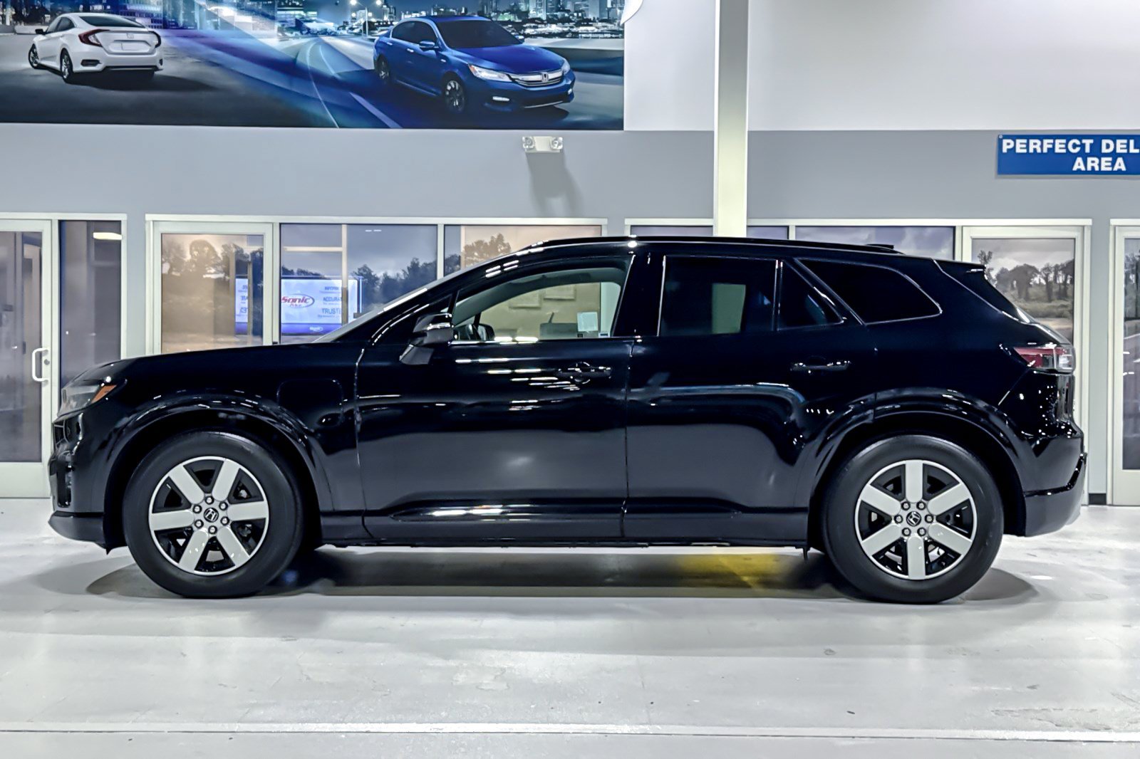 Used 2024 Honda Prologue Touring image 2