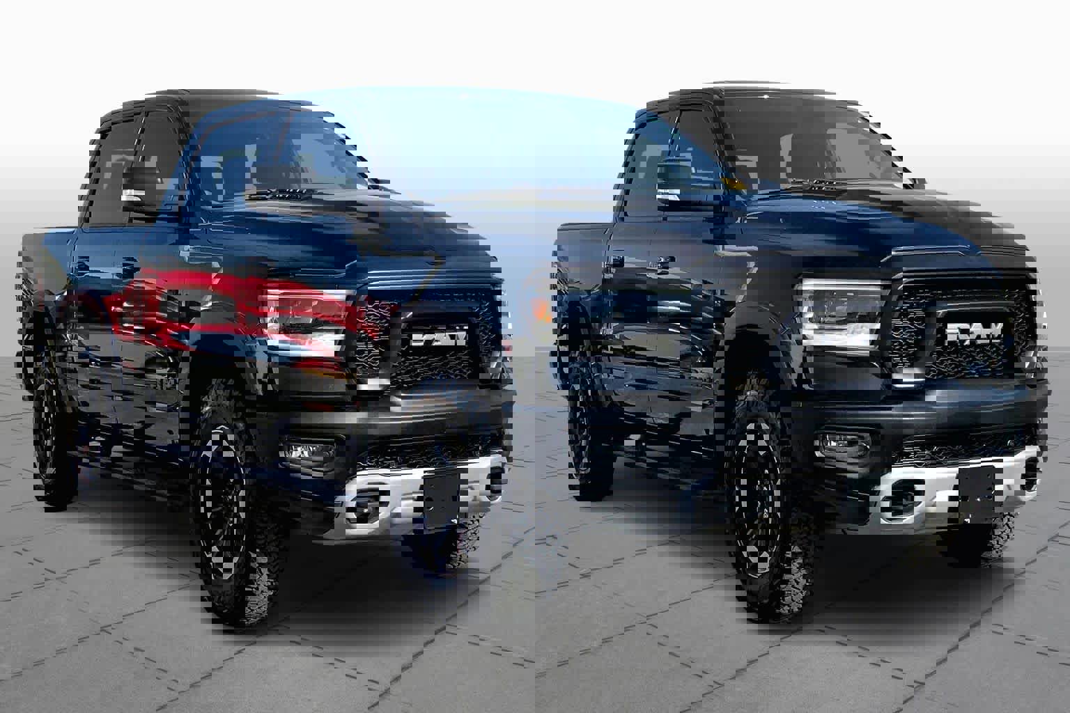 Used 2019 RAM 1500 Rebel w/ Rebel Level 2 Equipment Group AWD/4WD image 3