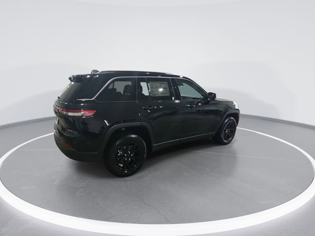 New 2026 Jeep Grand Cherokee Laredo image 8