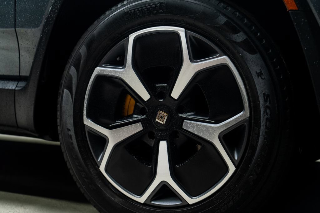 Used 2023 Rivian R1S Adventure Quad AWD/4WD image 10