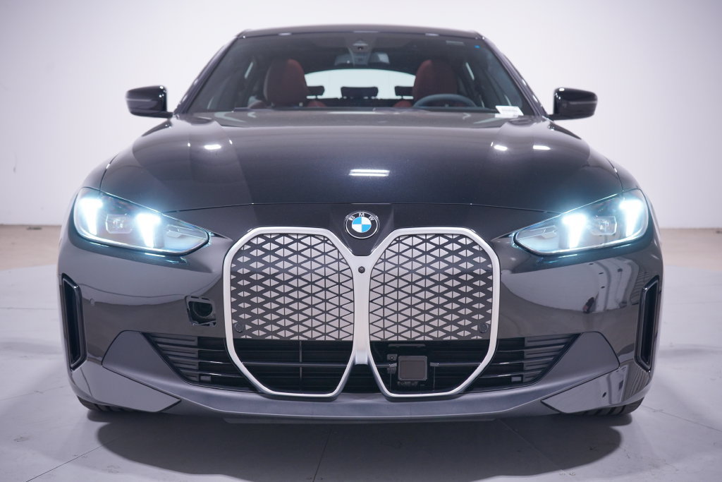New 2026 BMW i4 eDrive40 w/ Premium Package RWD image 4